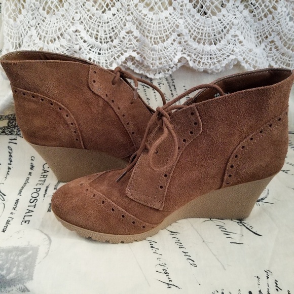 MIA Shoes - MIA Raphaella shoes NWOT